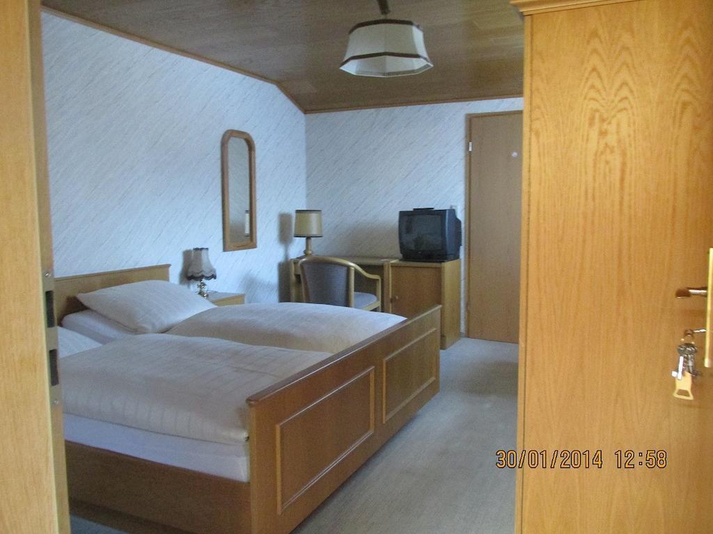 Hotel Schauenburg Tholey Quarto foto